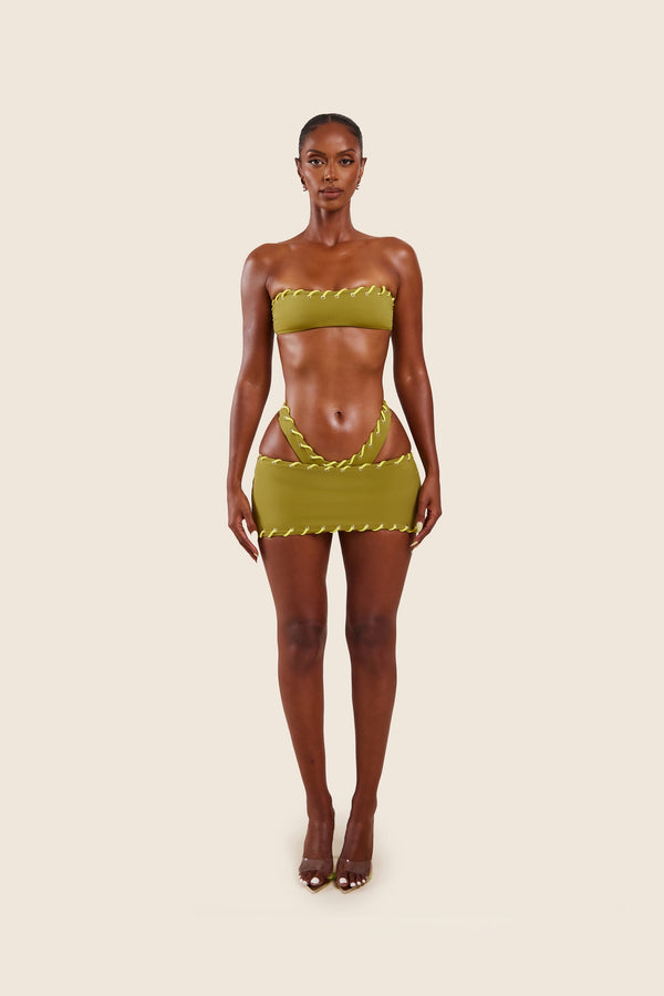 The Alexis Coverup in Green