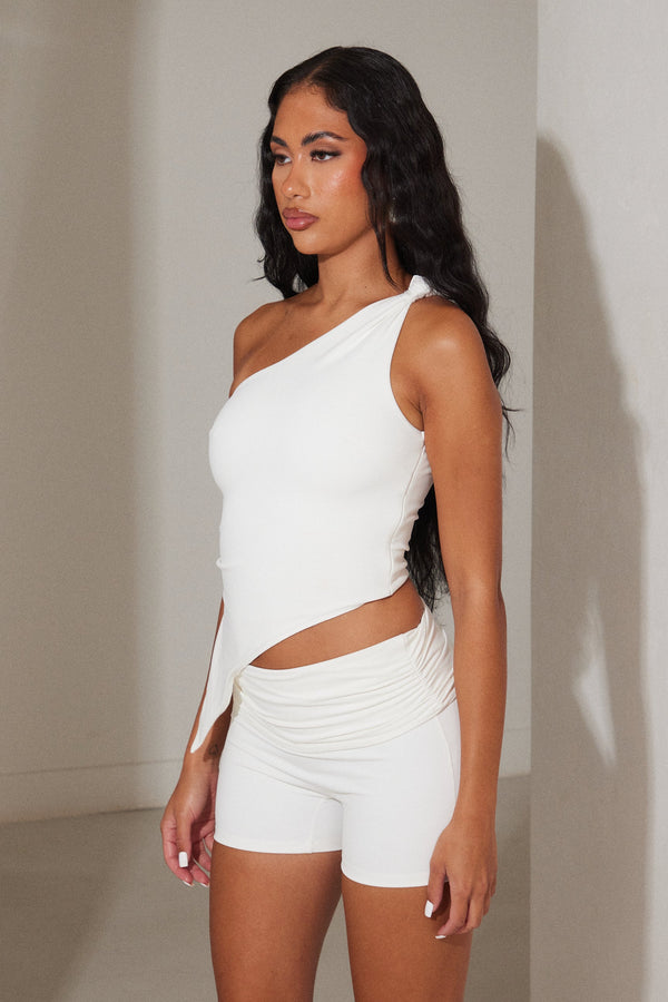 The sculpt asymmetric top - White