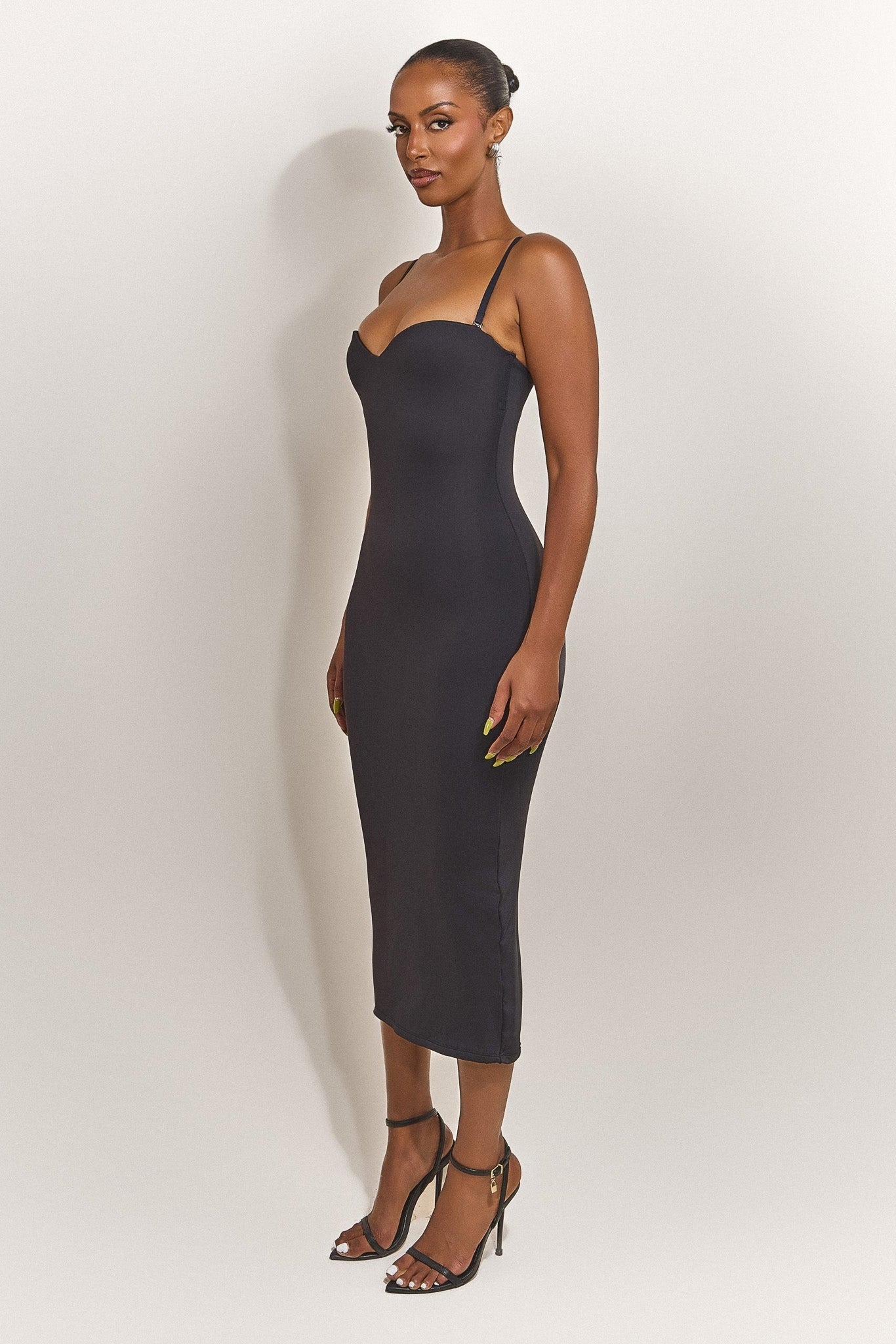 The Sculpt Midaxi in Black – Mars The Label USA