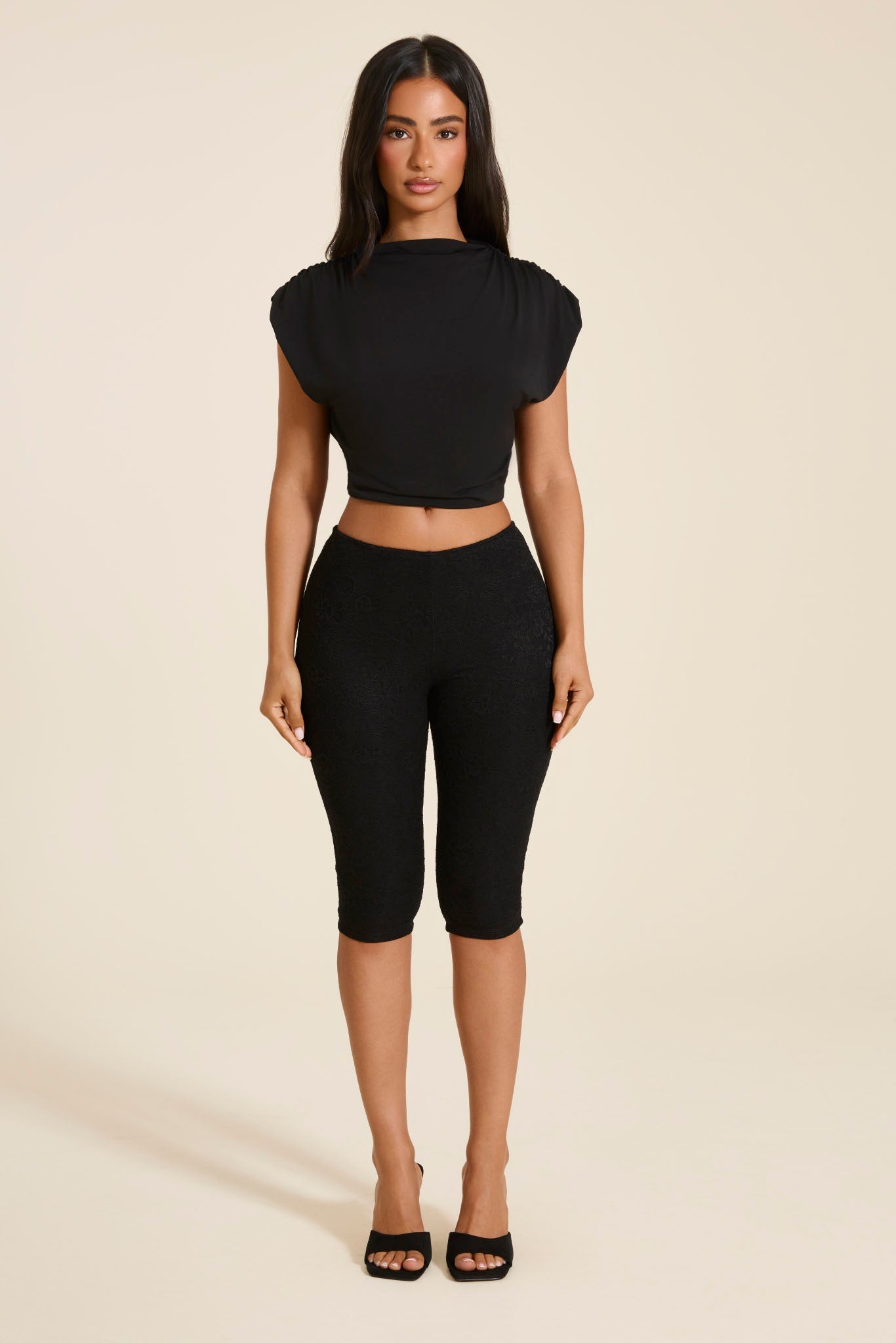 メゾンドドルチェ　レディヨーク　トップス　ホ The Sandra Top in Black – Mars The Label USA